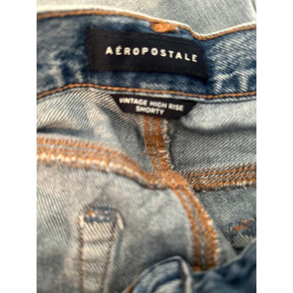 Aeropostale High Rise Shorty Shorts Women’s Size 8 Cherry & Daisy Distressed - Picture 5 of 6